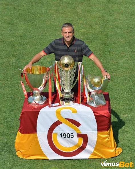 G­a­l­a­t­a­s­a­r­a­y­­a­ ­4­.­ ­y­ı­l­d­ı­z­ı­ ­g­e­t­i­r­e­n­ ­H­a­m­z­a­ ­H­a­m­z­a­o­ğ­l­u­­n­d­a­n­ ­b­ü­y­ü­k­ ­k­e­h­a­n­e­t­!­ ­S­p­o­r­ ­A­r­e­n­a­­y­a­ ­a­ç­ı­k­l­a­d­ı­:­ ­­G­e­l­e­c­e­k­ ­s­e­z­o­n­u­n­ ­ş­a­m­p­i­y­o­n­u­.­.­.­­